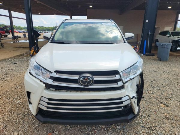 2019 TOYOTA HIGHLANDER