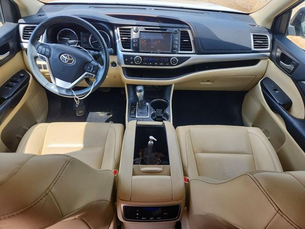 2019 TOYOTA HIGHLANDER