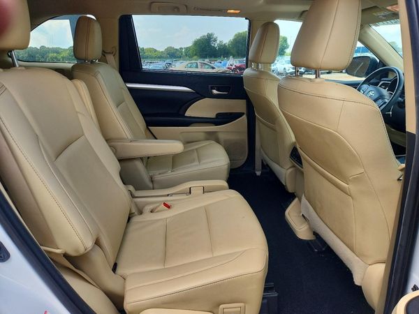 2019 TOYOTA HIGHLANDER