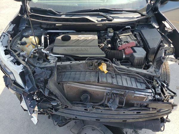 2023 NISSAN ROGUE S — Engine bay