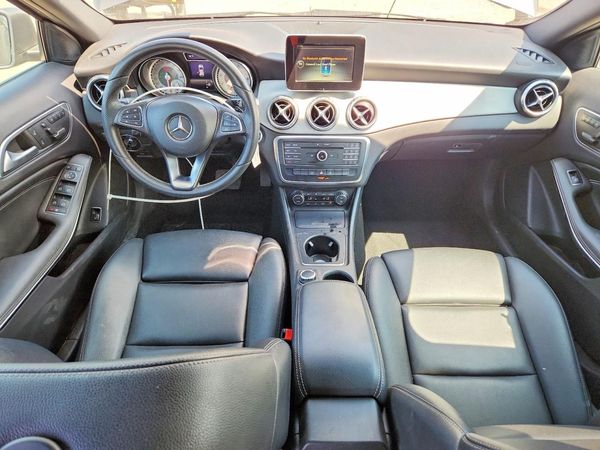 2017 MERCEDES-BENZ GLA GLA250
