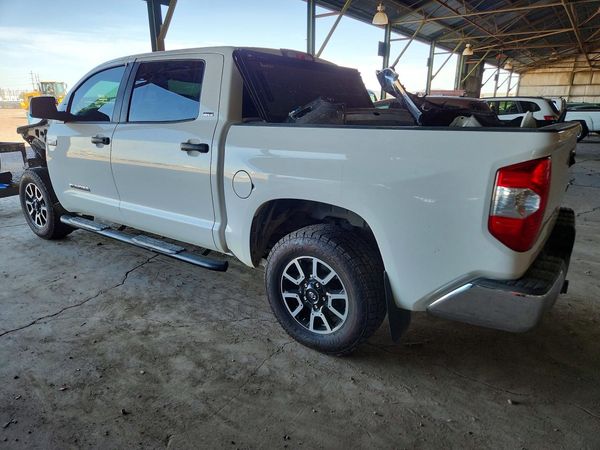 2016 TOYOTA TUNDRA SR5