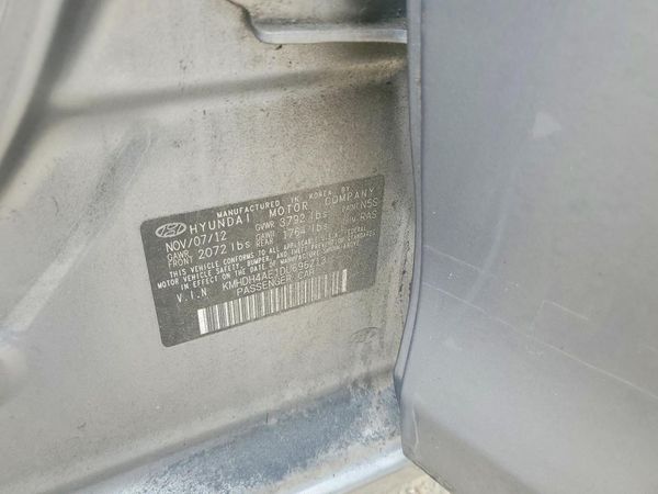 2013 HYUNDAI ELANTRA