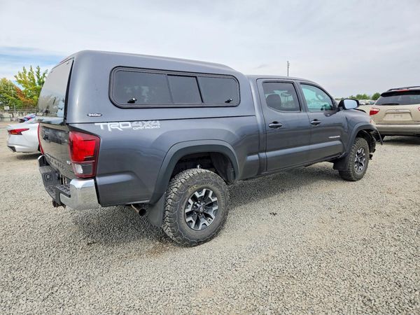 2018 TOYOTA TACOMA
