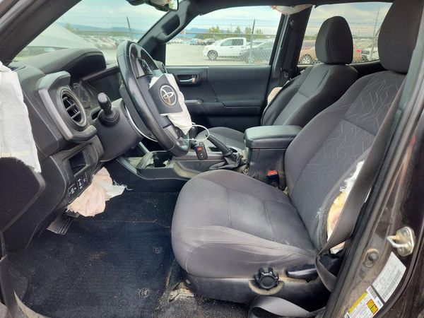 2018 TOYOTA TACOMA