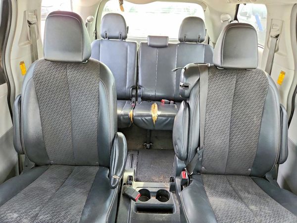 2014 TOYOTA SIENNA