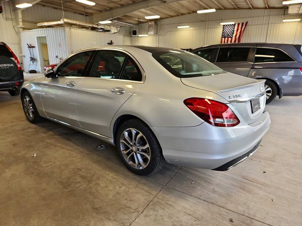 2016 MERCEDES-BENZ C C300-4M