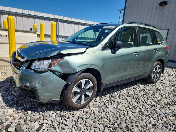 2018 SUBARU FORESTER Base P