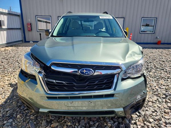 2018 SUBARU FORESTER Base P