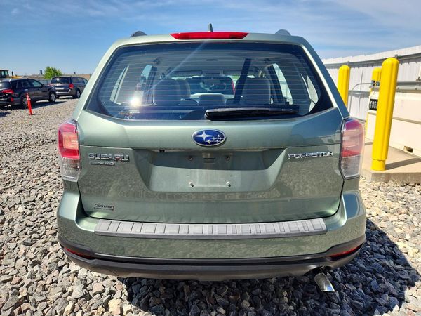 2018 SUBARU FORESTER Base P