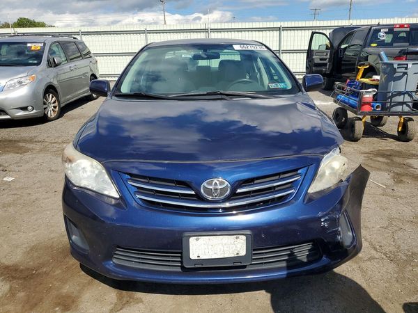 2013 TOYOTA COROLLA