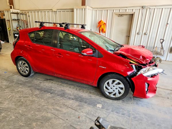 2015 TOYOTA PRIUS
