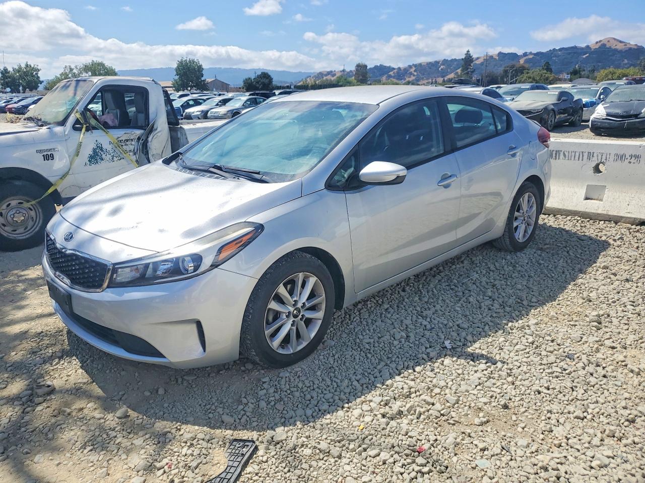 2017 KIA FORTE LX Popular, S