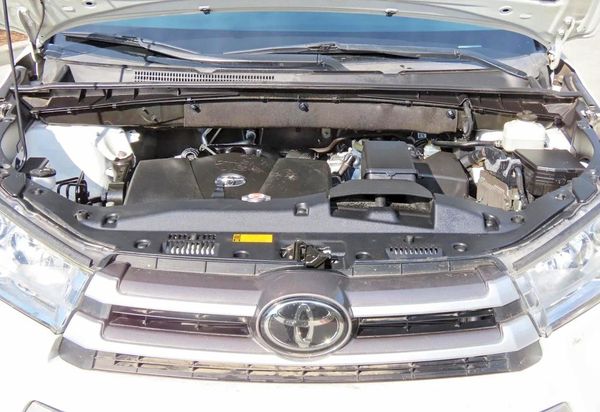 2019 TOYOTA HIGHLANDER LE/LE Plus