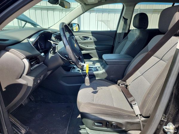 2021 CHEVROLET TRAVERSE LT
