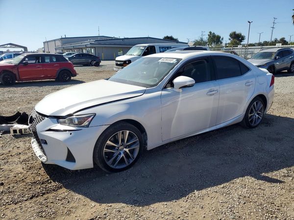 2019 LEXUS IS 300