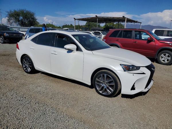 2019 LEXUS IS 300