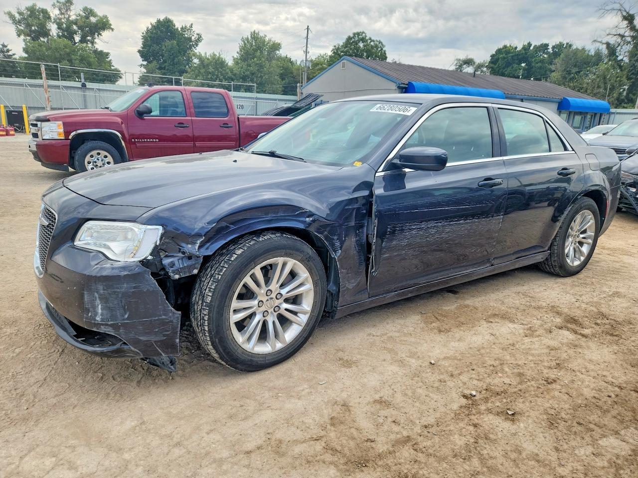 2017 CHRYSLER 300 Limited