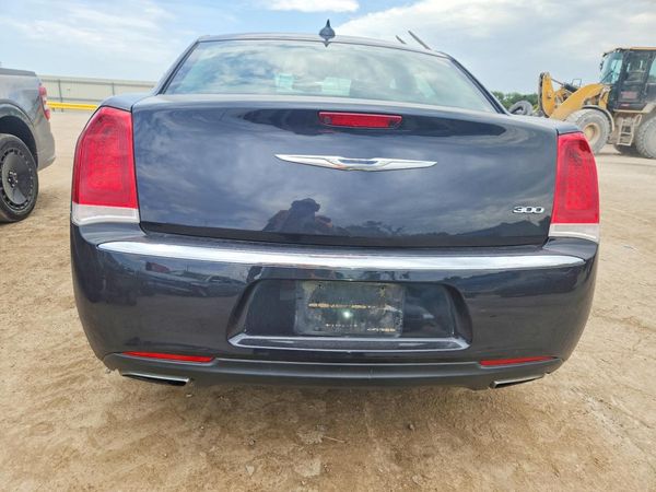 2017 CHRYSLER 300 Limited