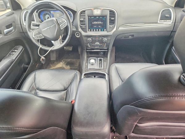 2017 CHRYSLER 300 Limited