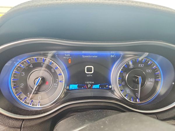 2017 CHRYSLER 300 Limited