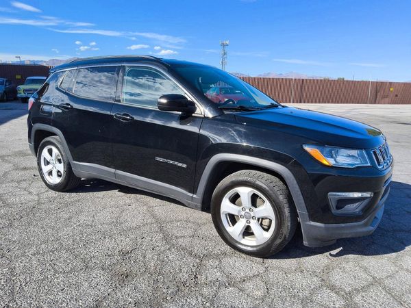 2021 JEEP COMPASS — Passenger 3/4