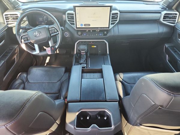 2024 TOYOTA TUNDRA