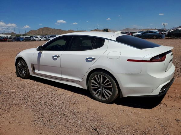 2019 KIA STINGER Base