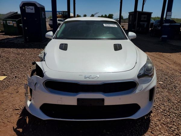 2019 KIA STINGER Base