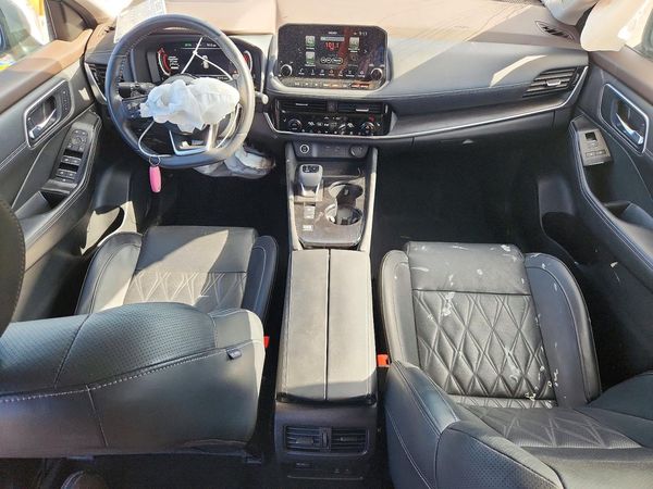 2022 NISSAN ROGUE Platinum