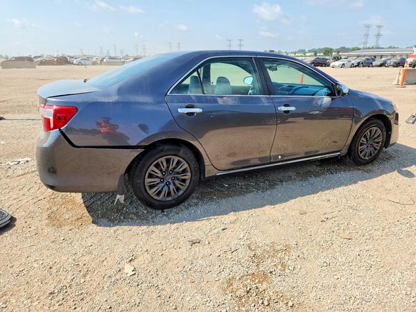 2013 TOYOTA CAMRY