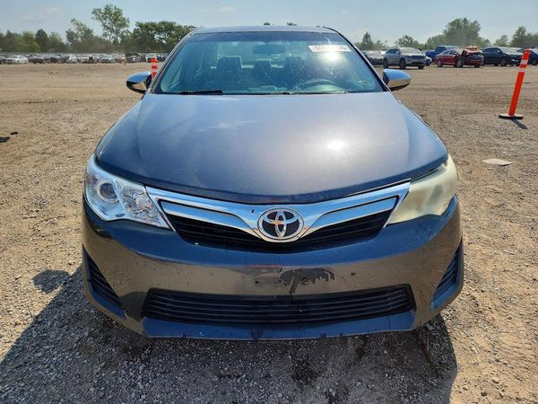 2013 TOYOTA CAMRY