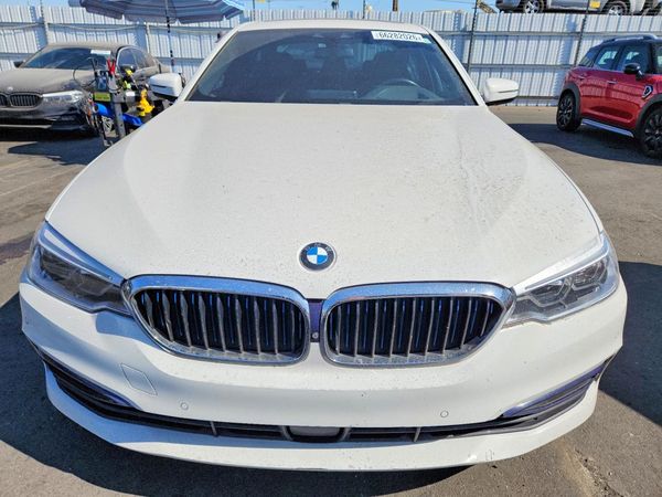 2018 BMW 530E