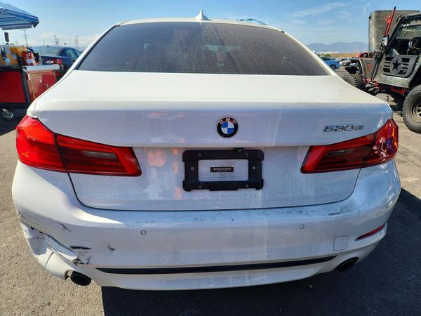 2018 BMW 530E
