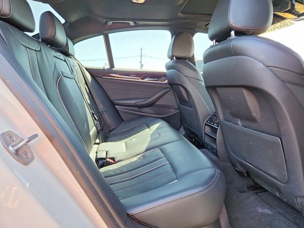 2018 BMW 530E