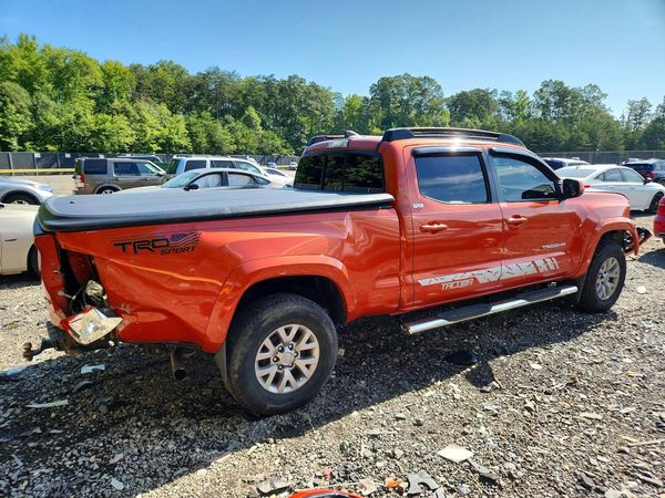 2017 TOYOTA TACOMA