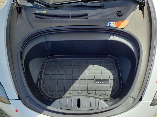 2017 TESLA MODEL 3