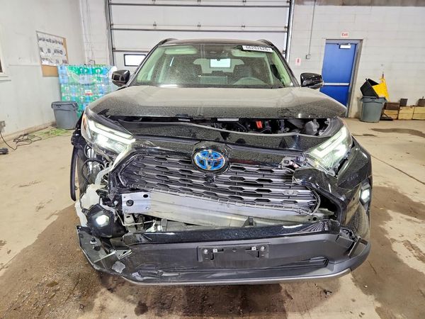 2022 TOYOTA RAV4 Limited
