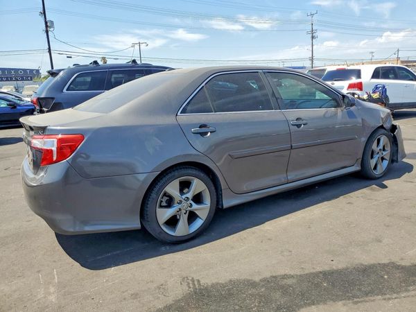 2013 TOYOTA CAMRY