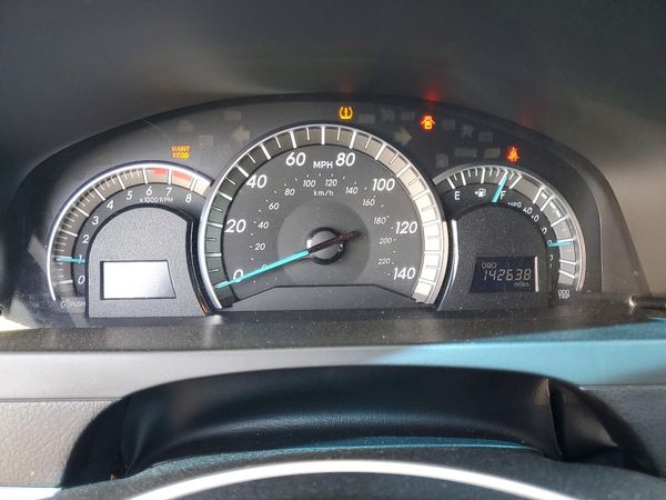 2013 TOYOTA CAMRY