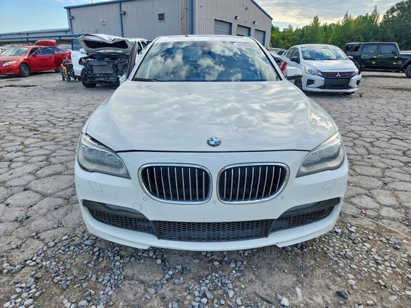 2013 BMW 740