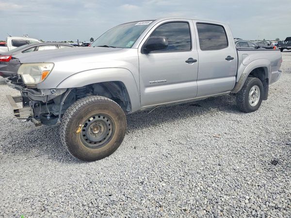 2014 TOYOTA TACOMA Delux Grade — Front 3/4