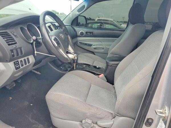 2014 TOYOTA TACOMA Delux Grade — DENT
