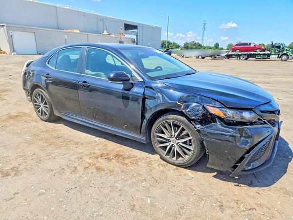 2024 TOYOTA CAMRY