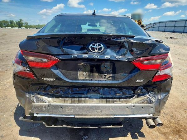2024 TOYOTA CAMRY