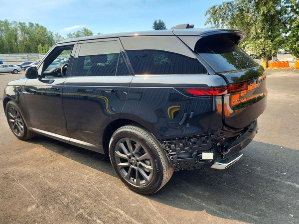 2025 LAND ROVER RANGE ROVER SPORT P360 S