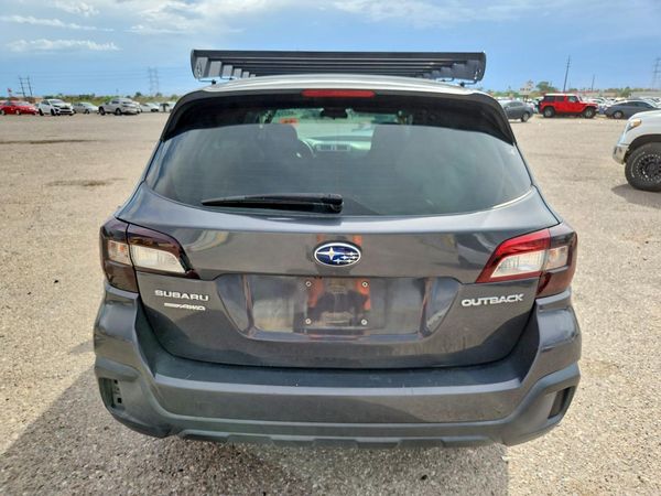 2018 SUBARU OUTBACK Base