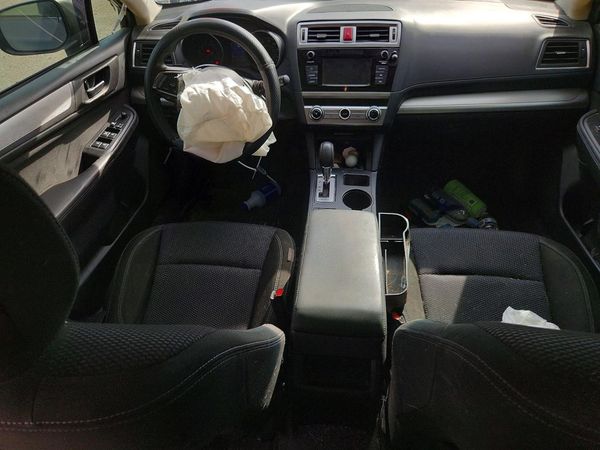 2018 SUBARU OUTBACK Base