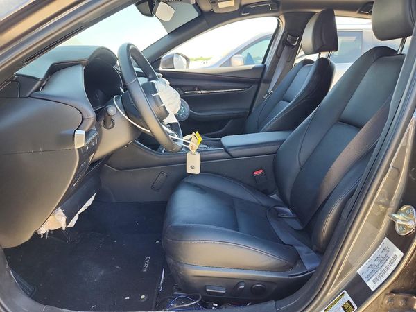 2024 MAZDA 3 Preferred Package