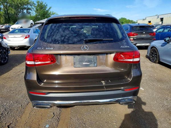 2017 MERCEDES-BENZ GLC GLC300 Base-4M